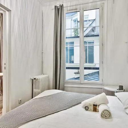 Beautiful Flat Just Nearby Madeleine In - Welkeys Apartment Paris